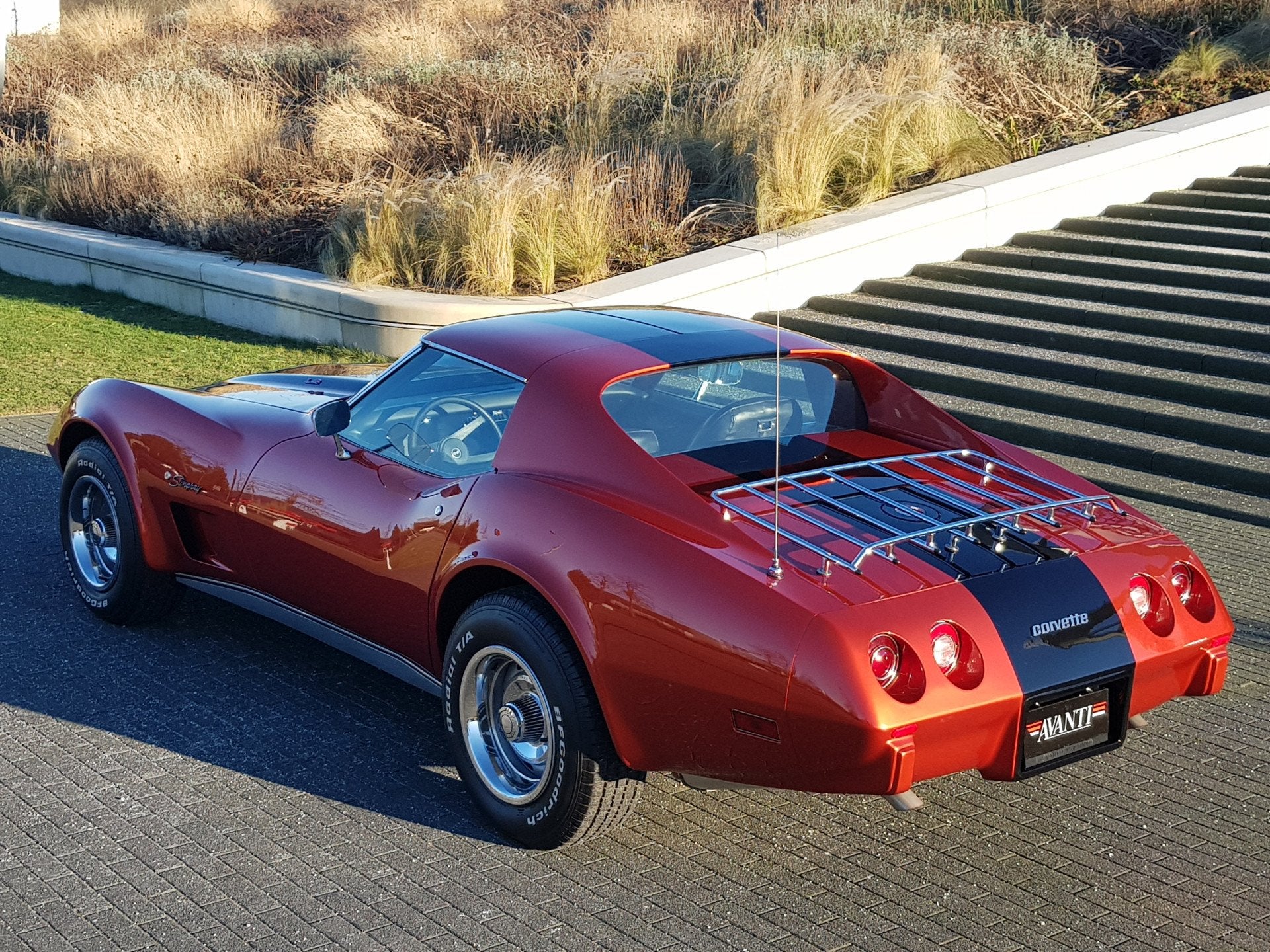 Chevrolet Corvette STINGRAY C3 COUPE V8 AUTOMAAT GEHEEL GERE, foto 3