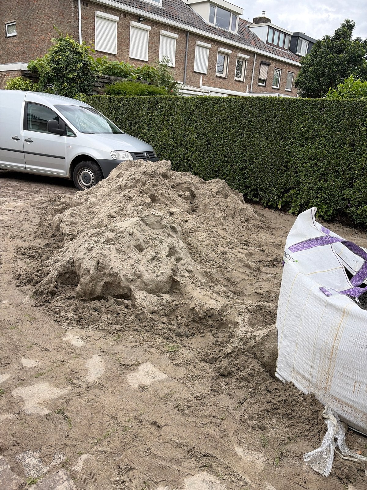 Gratis zand af te halen in Rotterdam, Klaprooslaan, Tuin en Terras, Ophalen, Gebruikt, Ophoogzand