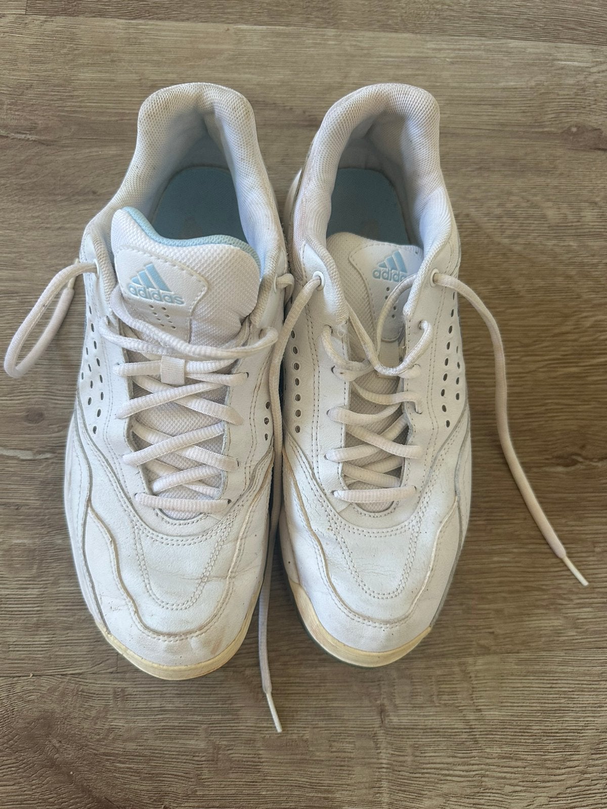 Tennisschoenen dames, Adidas, maat 41 1/3, Sport en Fitness, Gebruikt, L00, Schoenen, Ophalen