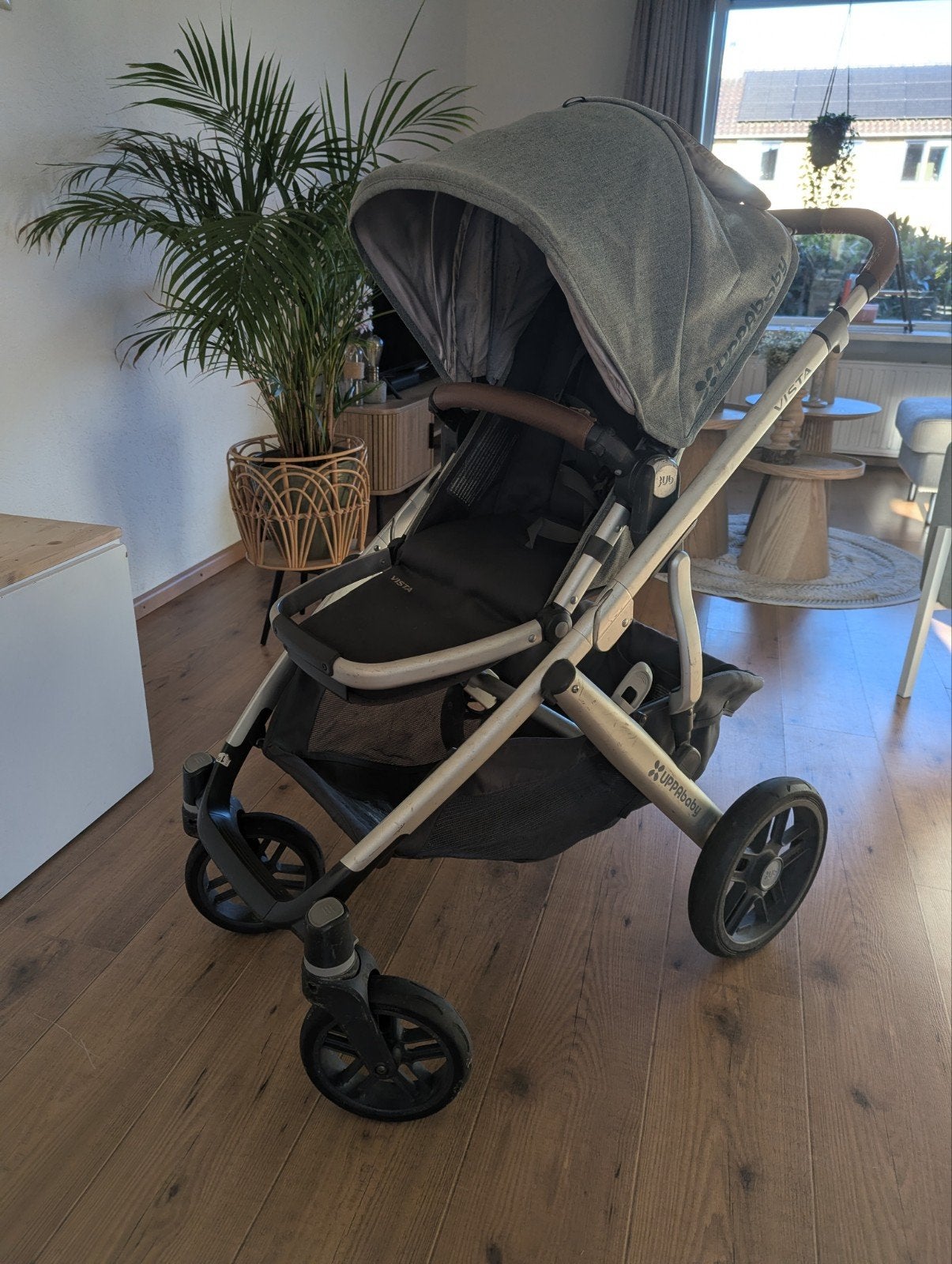 UPPAbaby Vista V2 kinderwagen met reiswieg en zitje, Overige merken, Ophalen of Verzenden, Zo goed als nieuw, Combiwagen