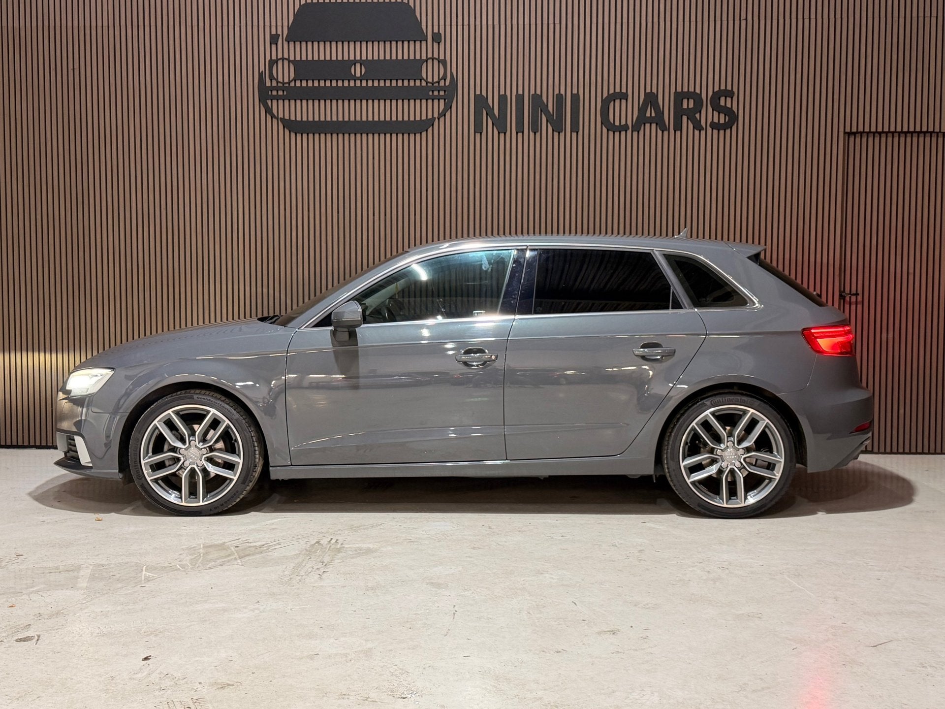 Audi A3 Sportback 1.0 TFSI Sport Lease Edition Nano Gray, Gebruikt, Euro 6, Origineel Nederlands, Bedrijf