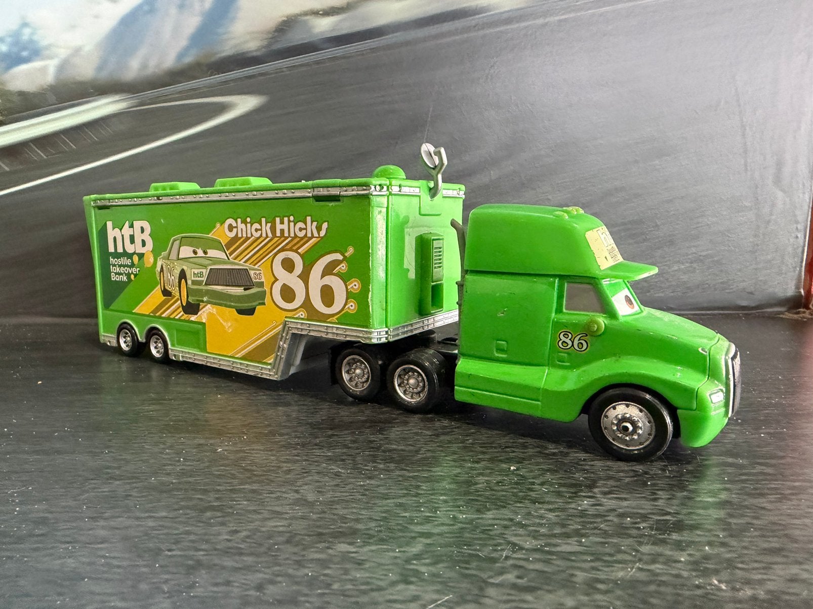 Disney Pixar Cars – Chick Hicks Hauler #86 –Originele Mattel, Ophalen of Verzenden, Zo goed als nieuw