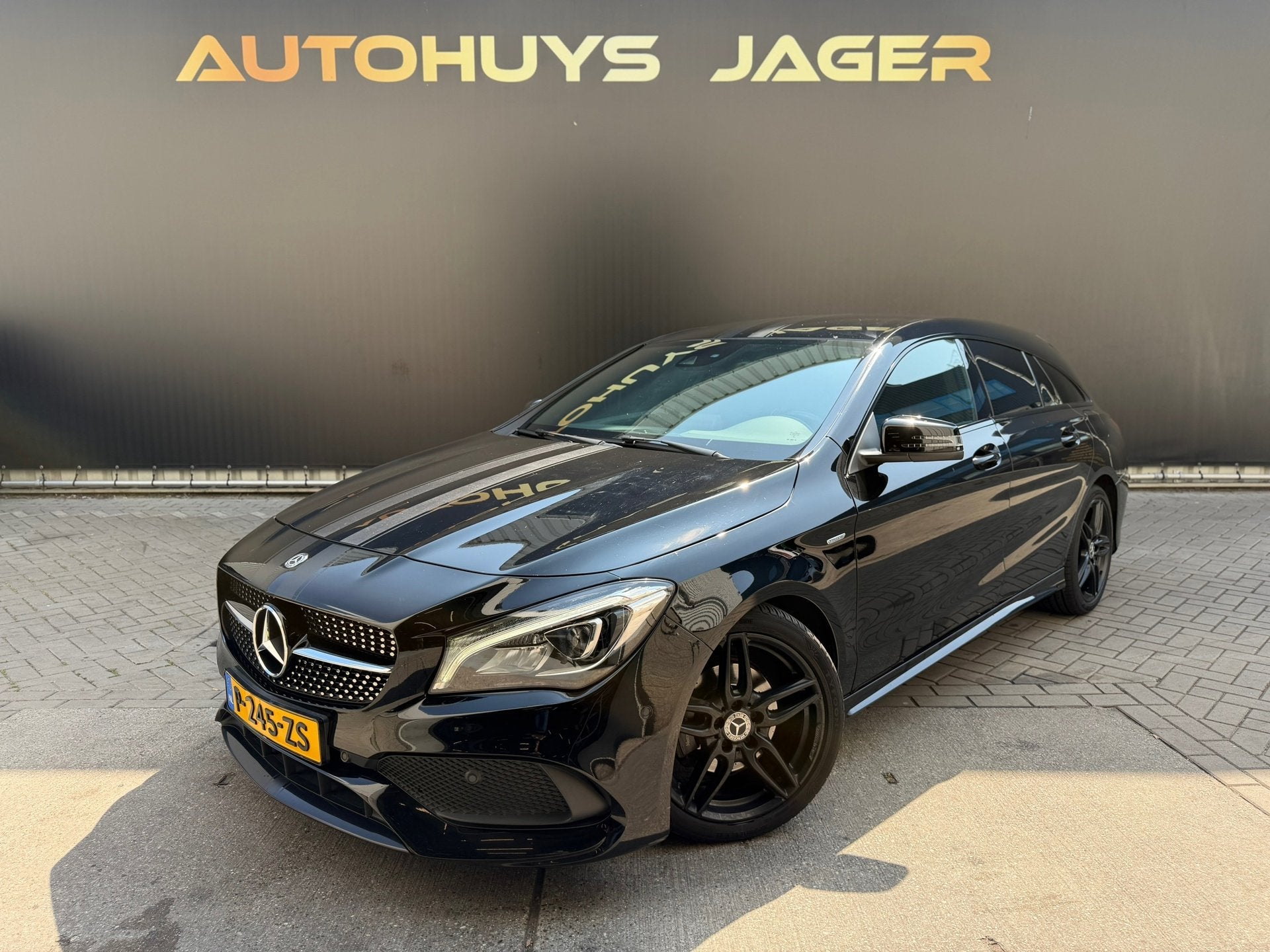 Mercedes-Benz CLA-klasse Shooting Brake 180 Business Solutio, CLA, 730 kg, Gebruikt, 4 cilinders