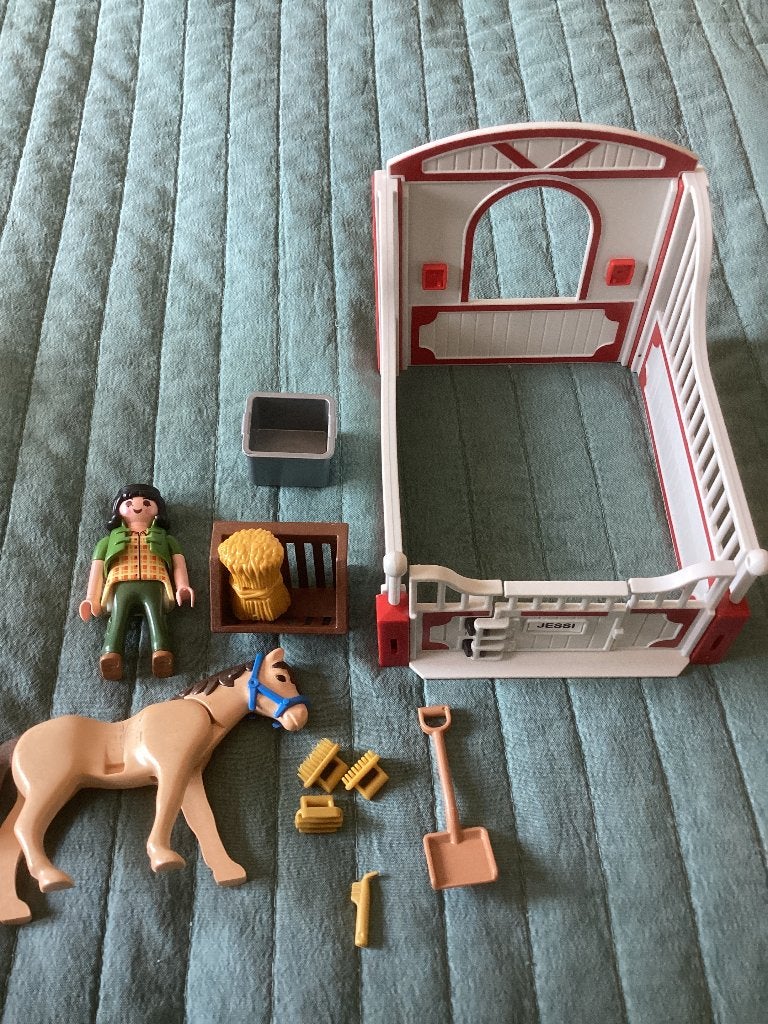 Playmobil paardenbox, Ophalen of Verzenden, Gebruikt, Complete set