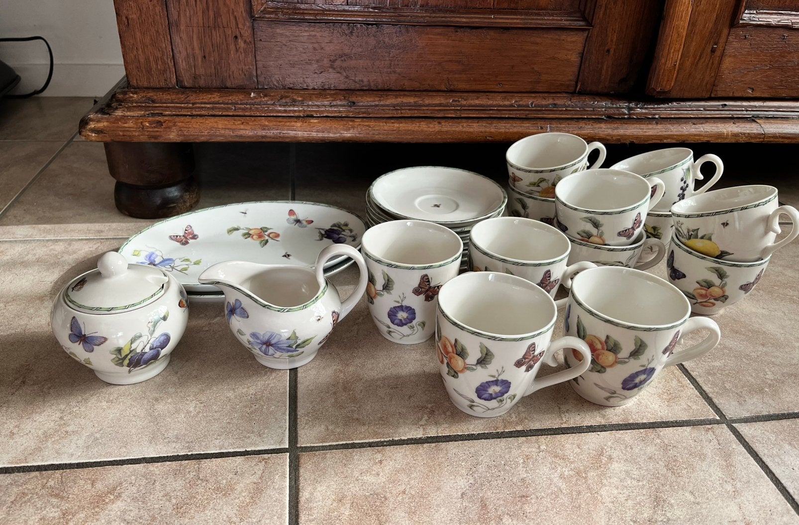 Janneke Brinkman Fruit & Flowers servies JBS Home Collection, Ophalen, Zo goed als nieuw, Overige stijlen, Kop(pen) en/of Schotel(s)