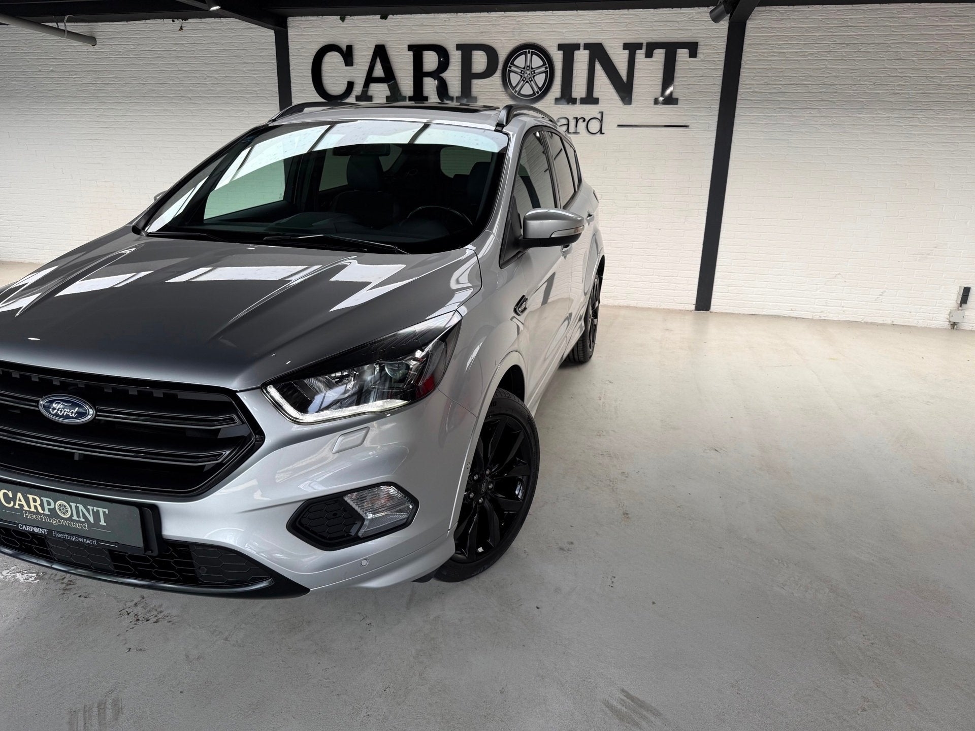 Ford Kuga 1.5 EcoBoost ST Line 2018 Panodak Camera Trekhaak, Auto's, 4 cilinders, 150 pk, Leder en Stof, Origineel Nederlands
