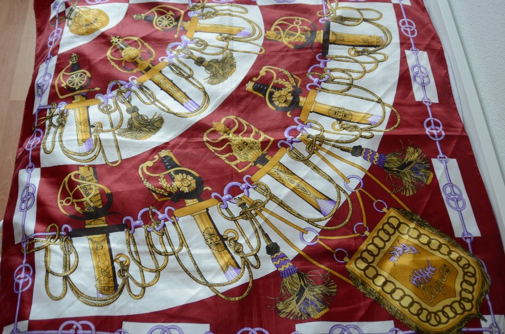 Vintage Cliquetis sjaal met zwaarden en kwasten, Maat 46/48 (XL) of groter, Ophalen of Verzenden, Zo goed als nieuw, Sjaal
