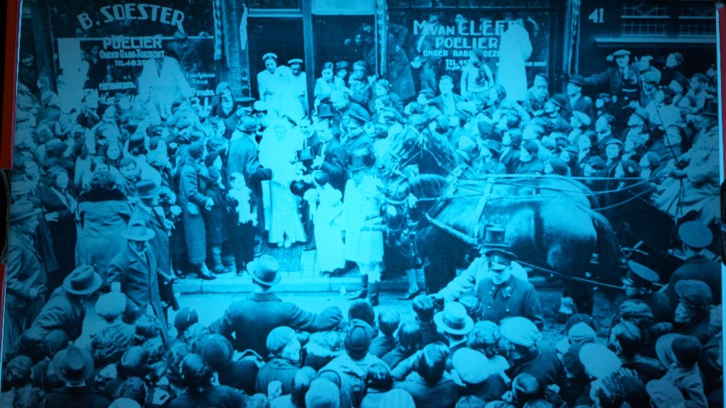 5 historische A'dam foto's op plexiglas, Foto, Ophalen of Verzenden, Zo goed als nieuw, 1940 tot 1960
