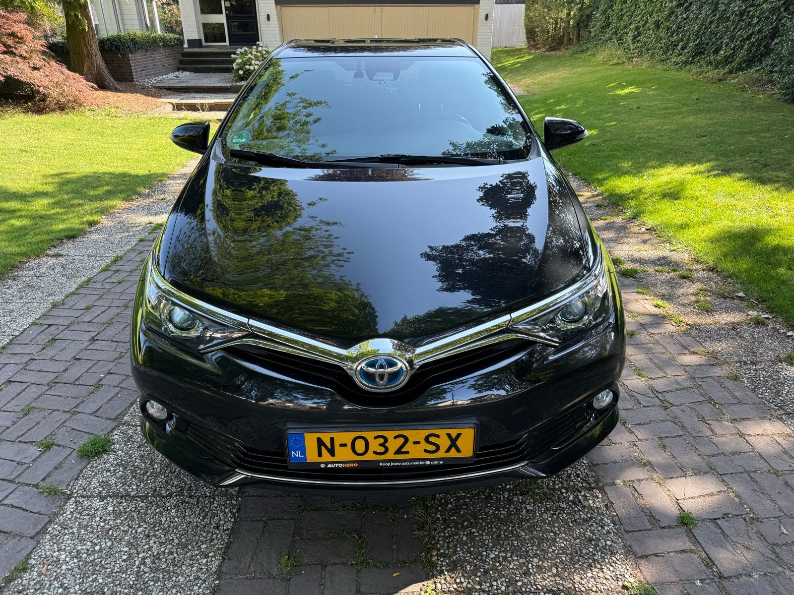Toyota Auris 1.8 hybrid Business Plus|4-seizoenen+winterset, 28 km/l, Euro 6, Zwart, Auris