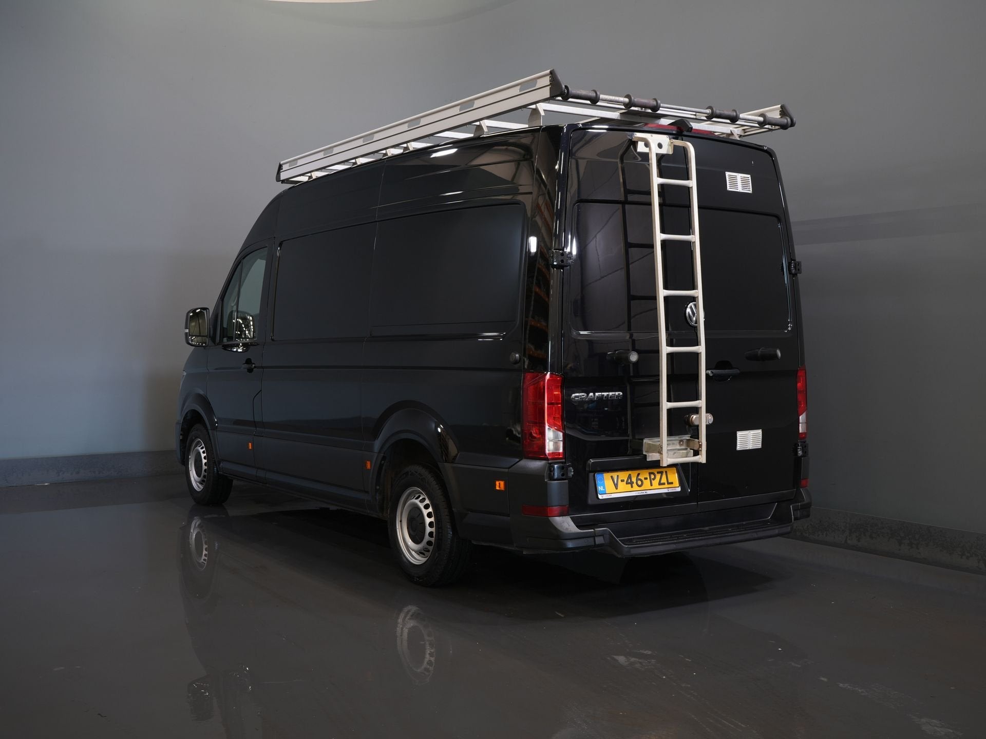 Volkswagen Crafter 35 2.0 TDI 180 pk DSG Aut. L3H3 Imperiaal, Gebruikt, 4 cilinders, Volkswagen, 3000 kg