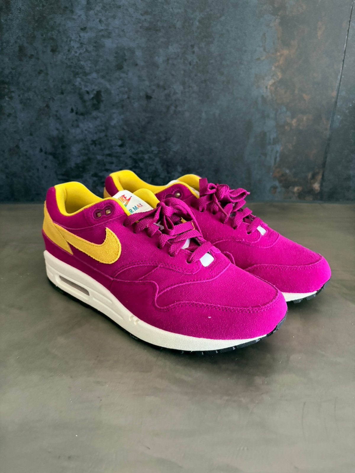 Nike air max one Dynamic Berry/Vivid Sulfur, Ophalen of Verzenden, Nieuw, Overige typen, Nike