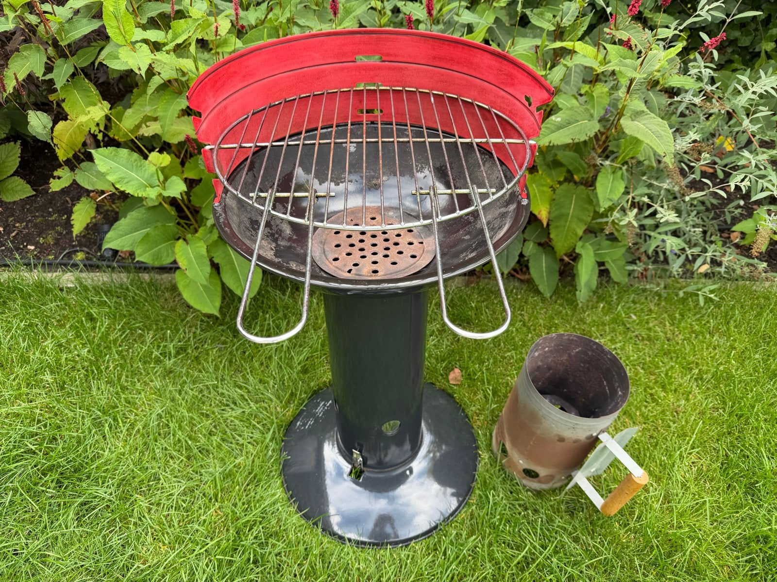 Barbecook BBQ houtskool barbecue Loewy 40 cm met starterset, Tuin en Terras, Houtskoolbarbecues, Ophalen, Gebruikt, Met accessoires