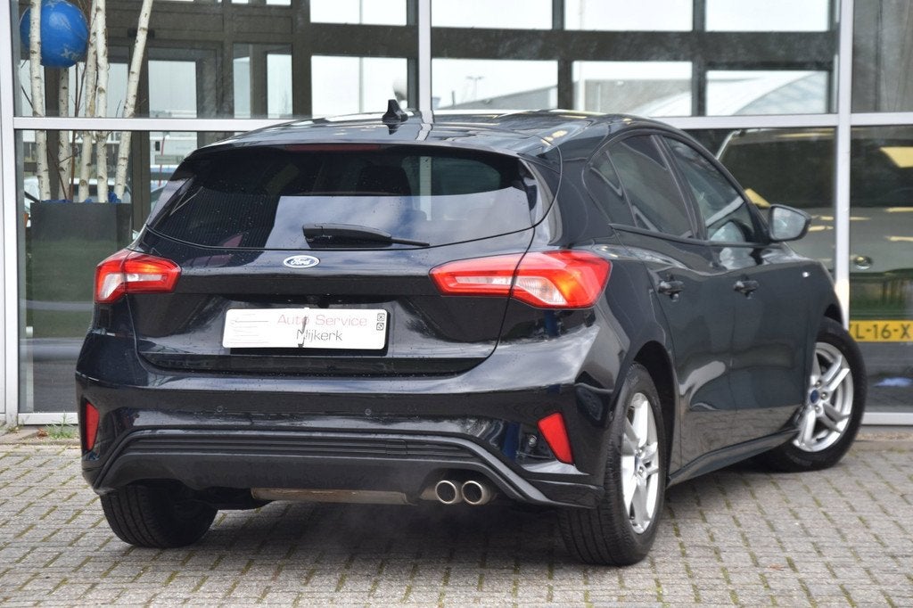 Ford Focus Ford Focus ST-Line Business Aut. Camera CarPlay L, Auto's, Stof, Gebruikt, 4 cilinders, Bedrijf