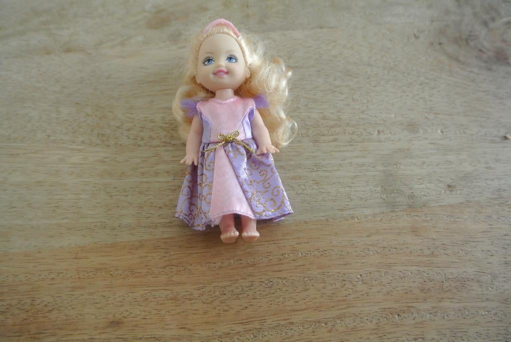 Barbie Shelly Kelly/ nr 59, Ophalen of Verzenden, Zo goed als nieuw, Pop