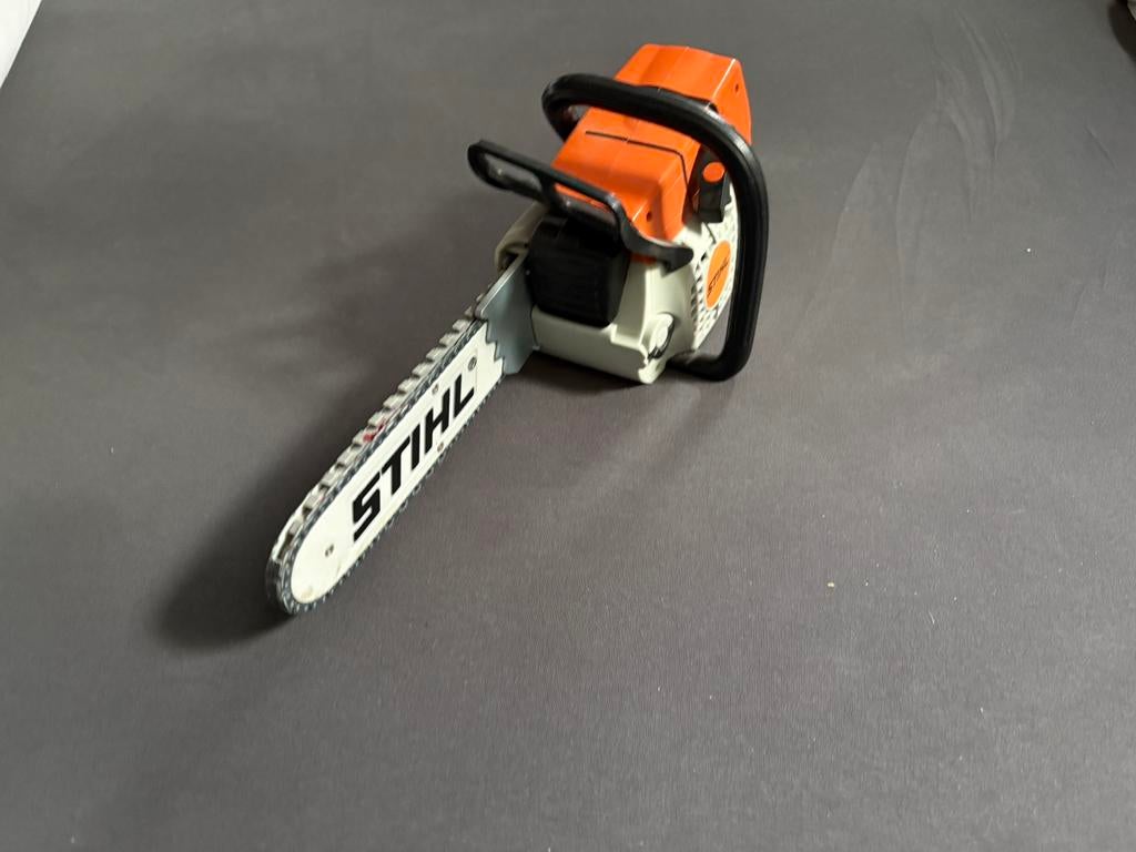 Stihl kettingzaag voor kinderen, Doe-het-zelf en Verbouw, Gereedschap | Zaagmachines, Minder dan 30 mm, Kettingzaag, Ophalen of Verzenden
