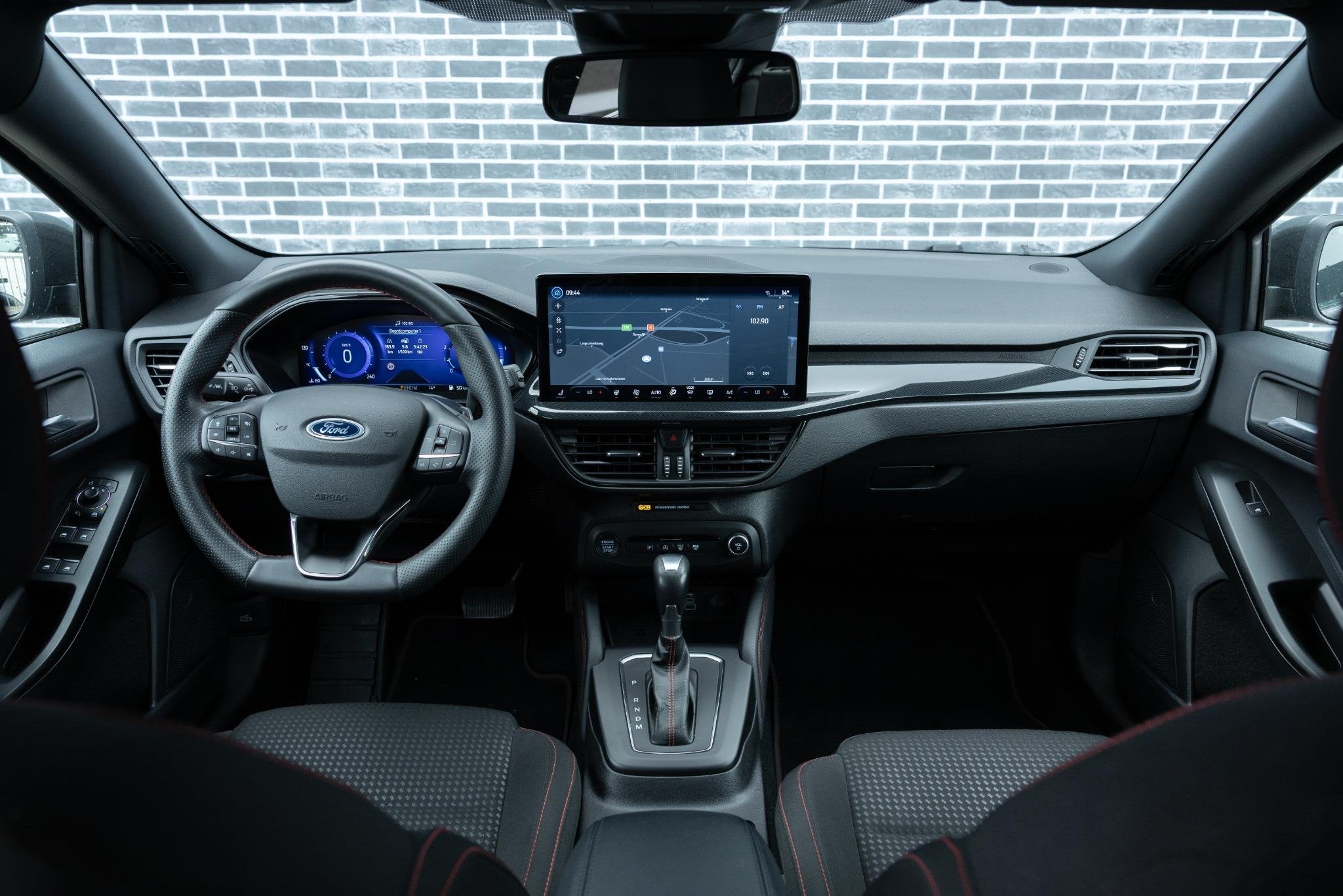 Ford Focus Wagon 1.0 EcoBoost 155 Hybrid ST Line X | Trekhaa, Auto's, Dealer onderhouden, Stof, Gebruikt, Origineel Nederlands