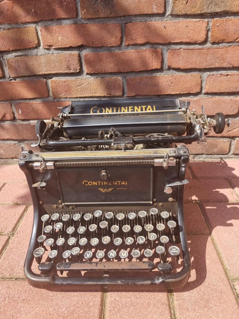 Zware Continental Duitse Typemachine, Ophalen of Verzenden