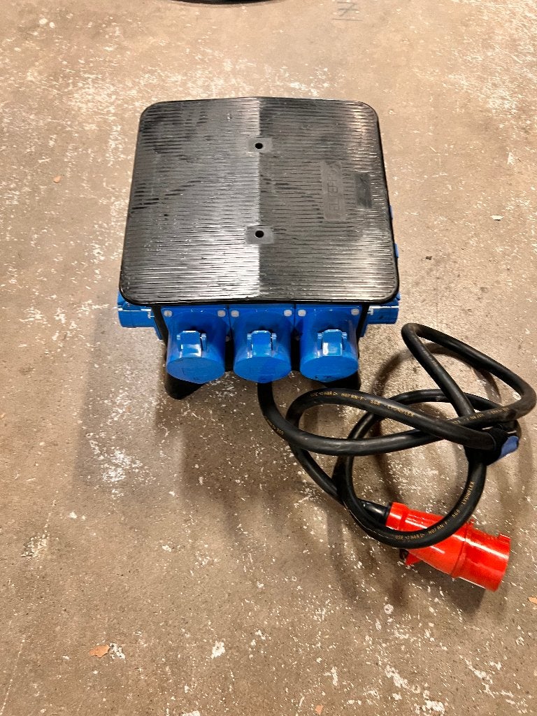 Krachtstroomverdeler 32A met kabel in - 6x CE16A, 3x CE32A, Ophalen, Gebruikt, Overige typen
