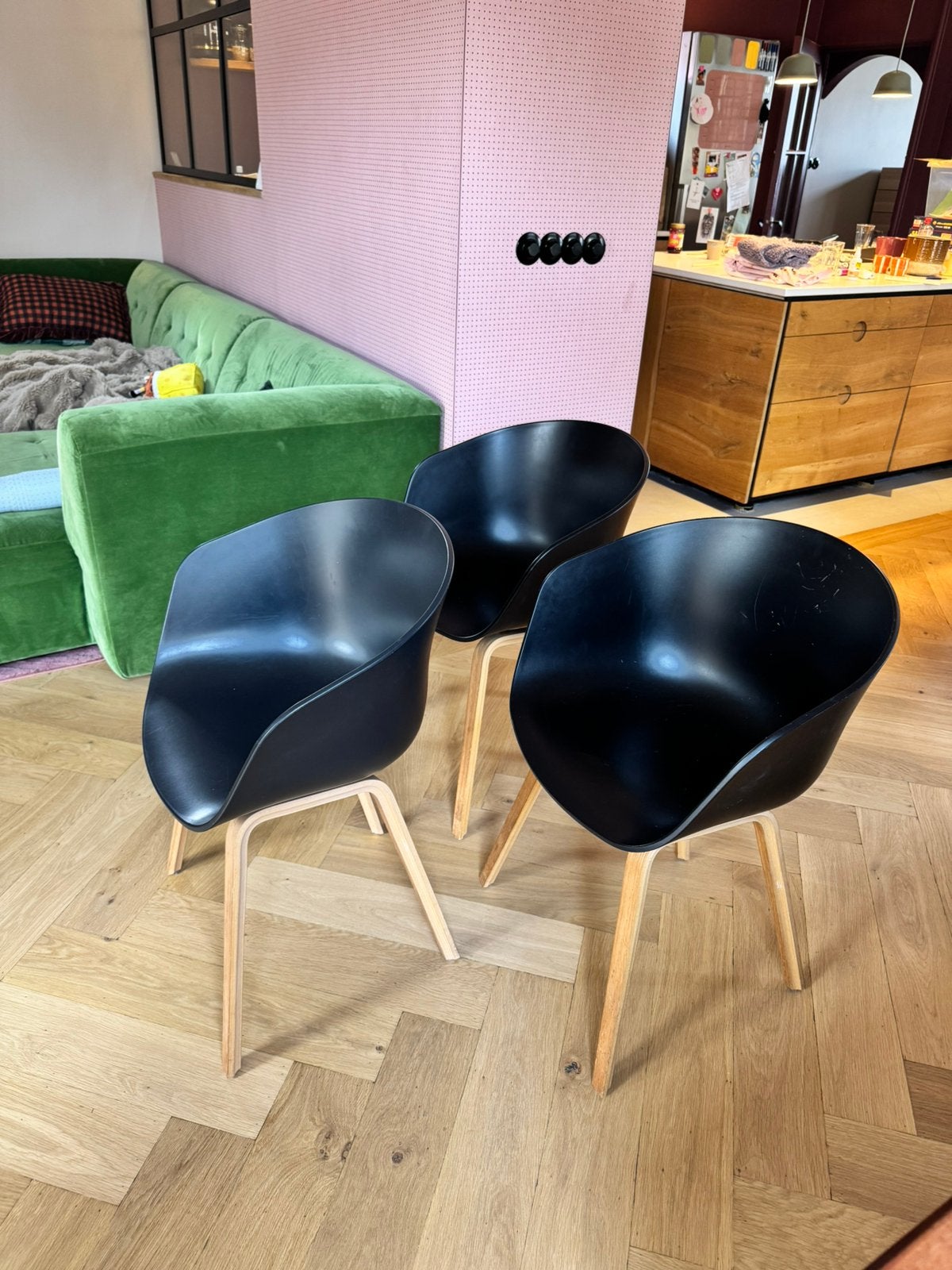 HAY AAC22 zwarte kuip stoelen!, Ophalen, Zo goed als nieuw, Zwart