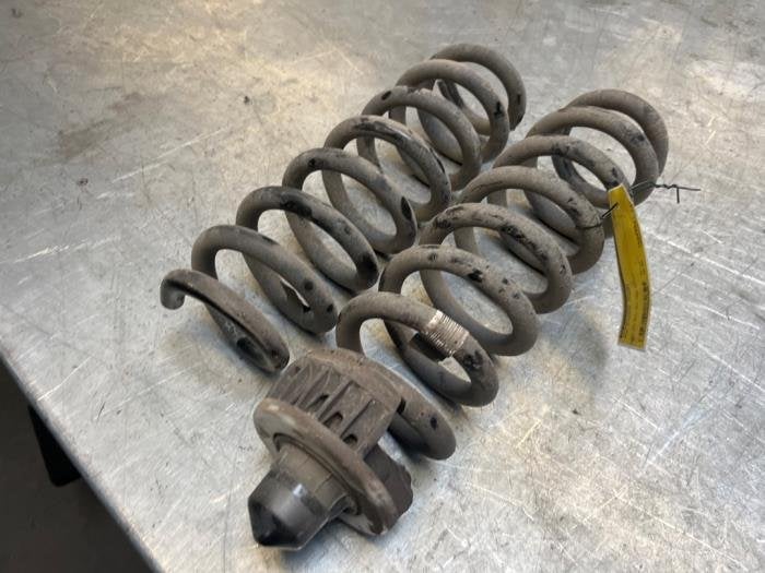 Schroefveer achter van een BMW 3-Serie, Gebruikt, -, -, Ophalen of Verzenden