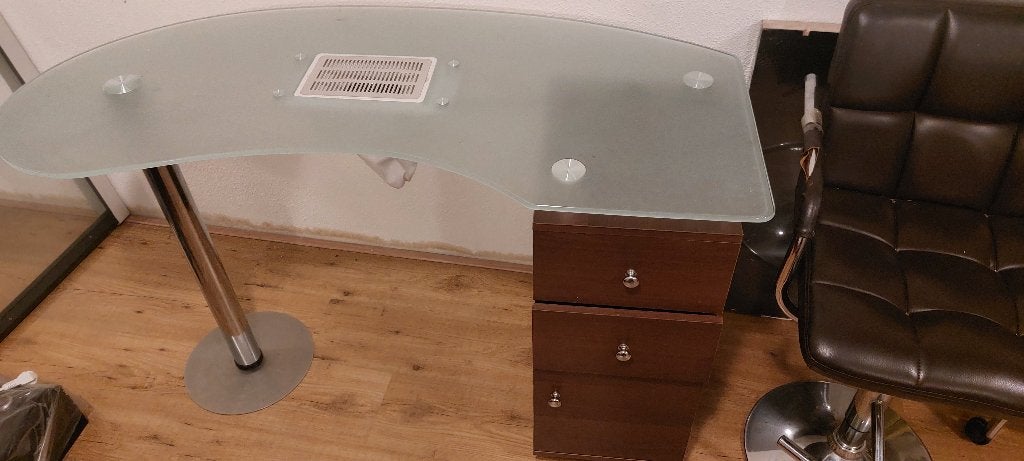 Nagelextensie tafel met afzuiging en ladekast, Kunst- of Gelnagels