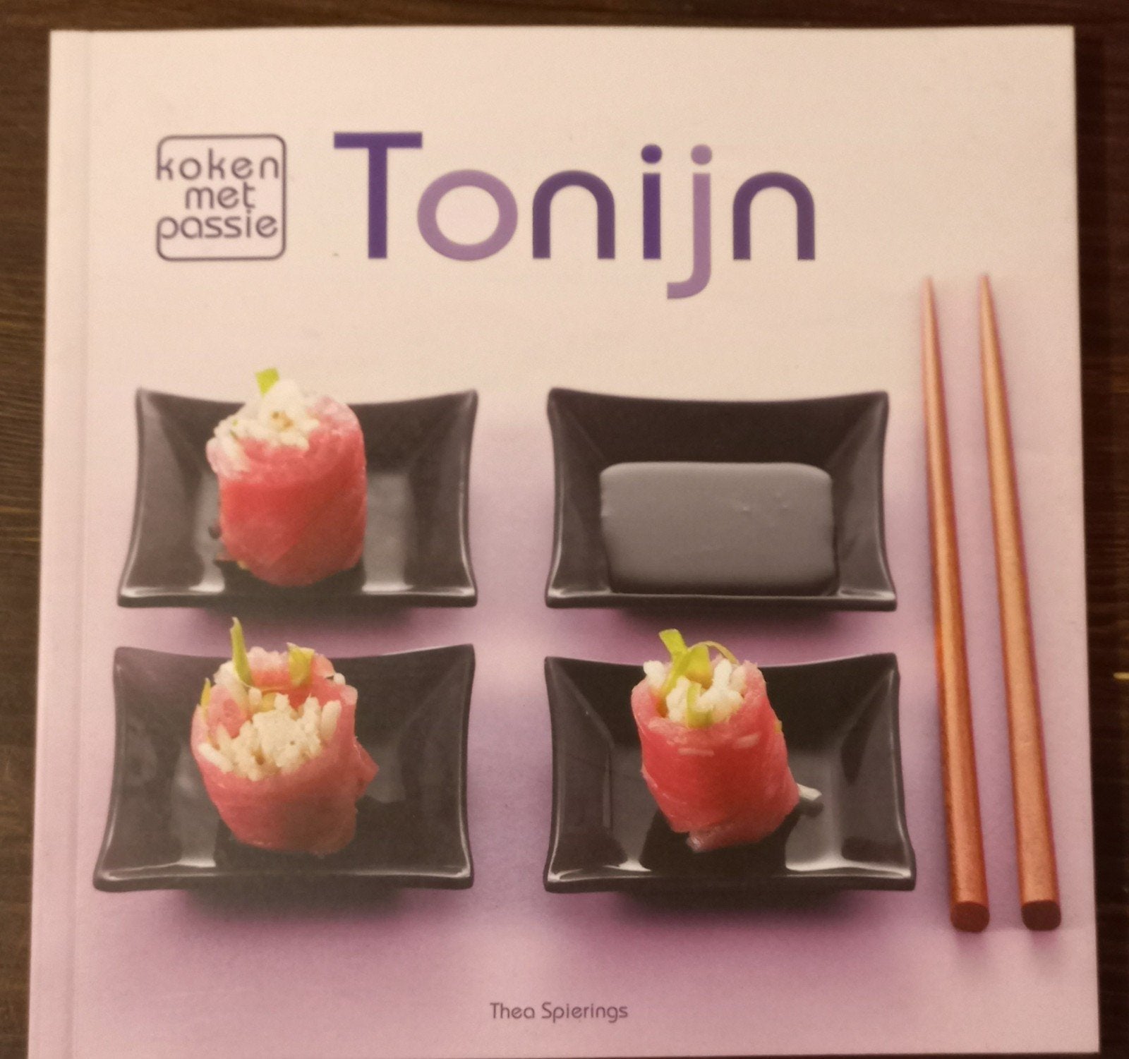 Tonijn gerechten, Ophalen of Verzenden, Zo goed als nieuw, Overige gebieden