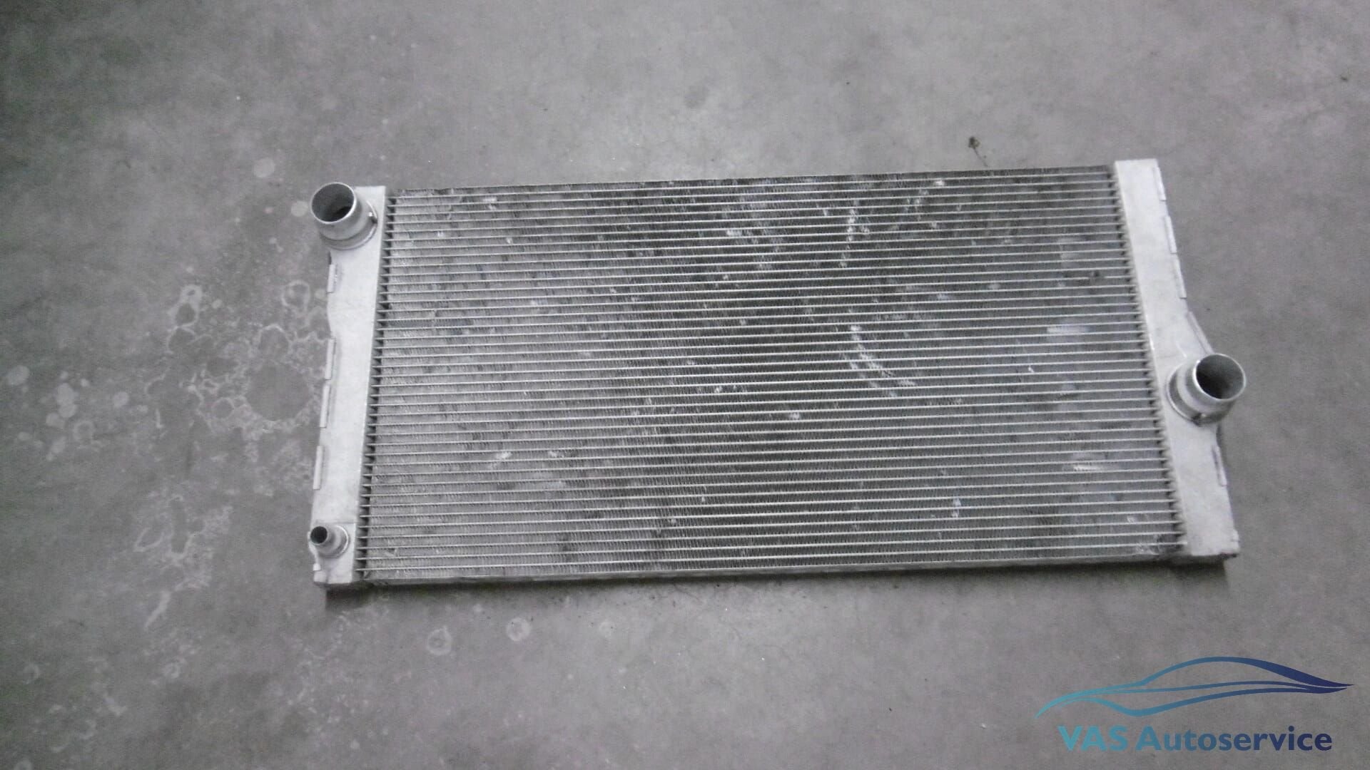 Radiator BMW 530  en   525 diesel F10-F11  17 11 8 509 177, Gebruikt, -, Ophalen of Verzenden, -