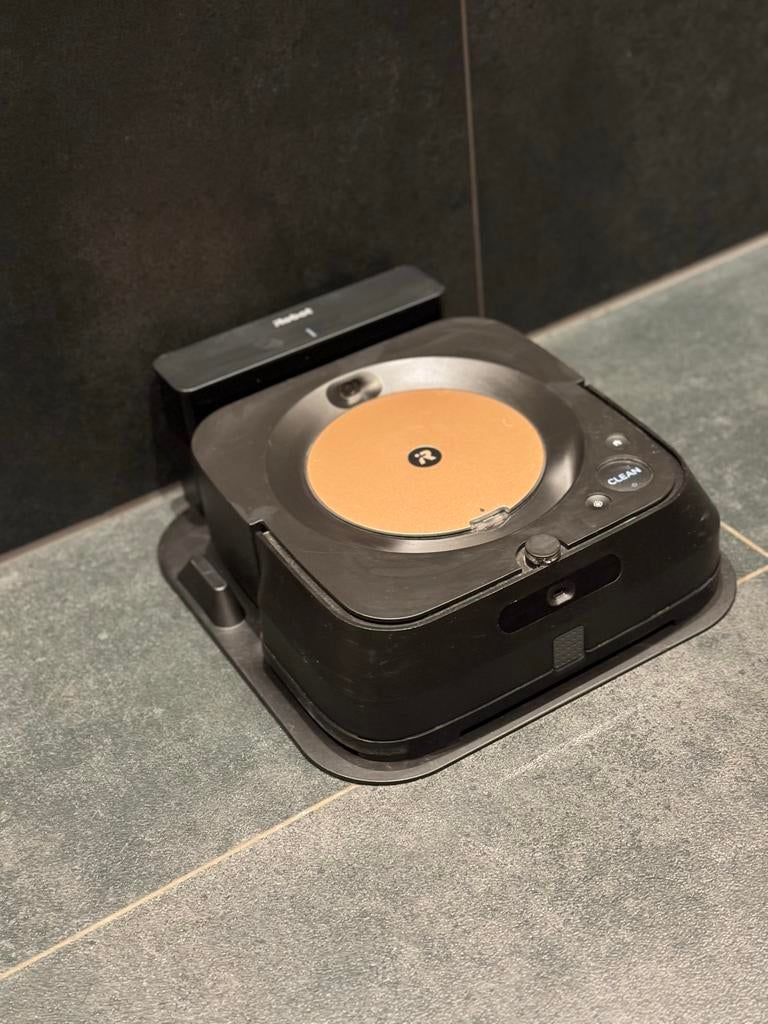 iRobot Braava Jet m6 Robot Dweilrobot - Zwart, Witgoed en Apparatuur, Stofzuigers, Zo goed als nieuw, Robotstofzuiger, Minder dan 1200 watt