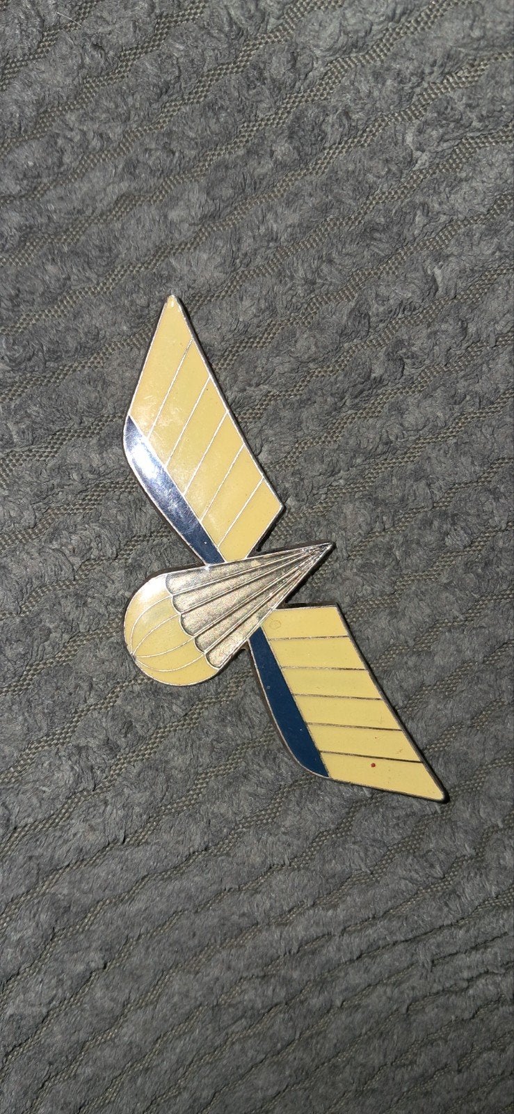 metalen Nederlandse parachutistenwing (Para Wing), Verzamelen, Ophalen of Verzenden, Zo goed als nieuw, Patch, Badge of Embleem