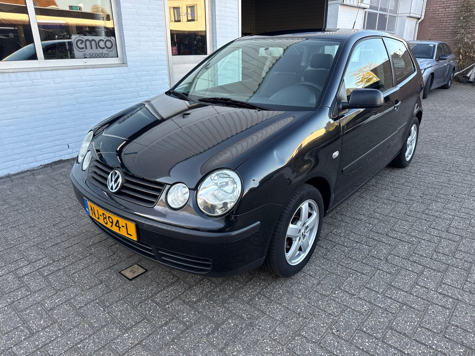 Volkswagen Polo 1.2 - nw. Apk keuring - lichtmetalen velgen, Voorwielaandrijving, 970 kg, Stof, Zwart