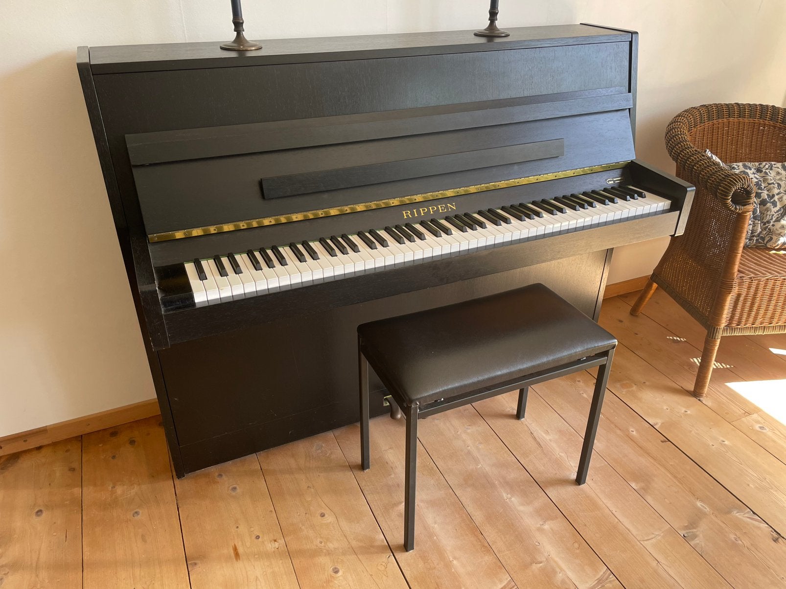 Rippen piano zwart, Ophalen, Zo goed als nieuw, Zwart