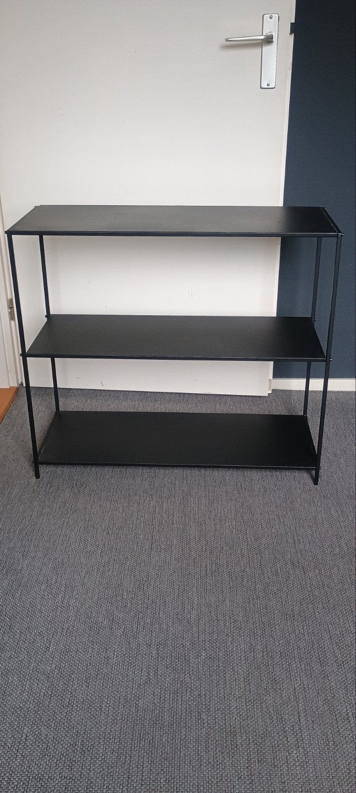 Zwart metalen rek met 3 planken, Ophalen, Zo goed als nieuw