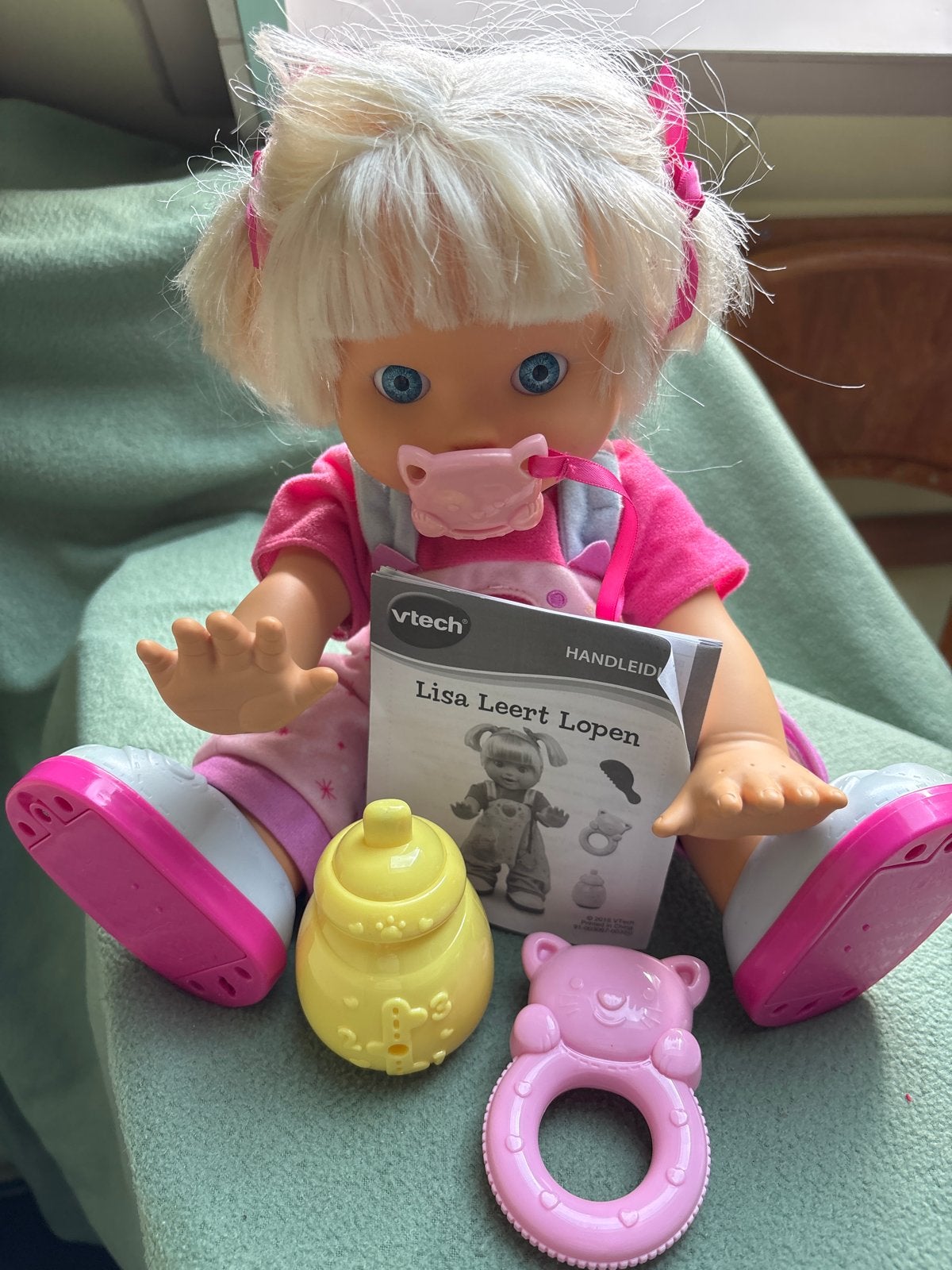 Vtech Lisa Leert Lopen pop met accessoires, Ophalen, Gebruikt, Babypop