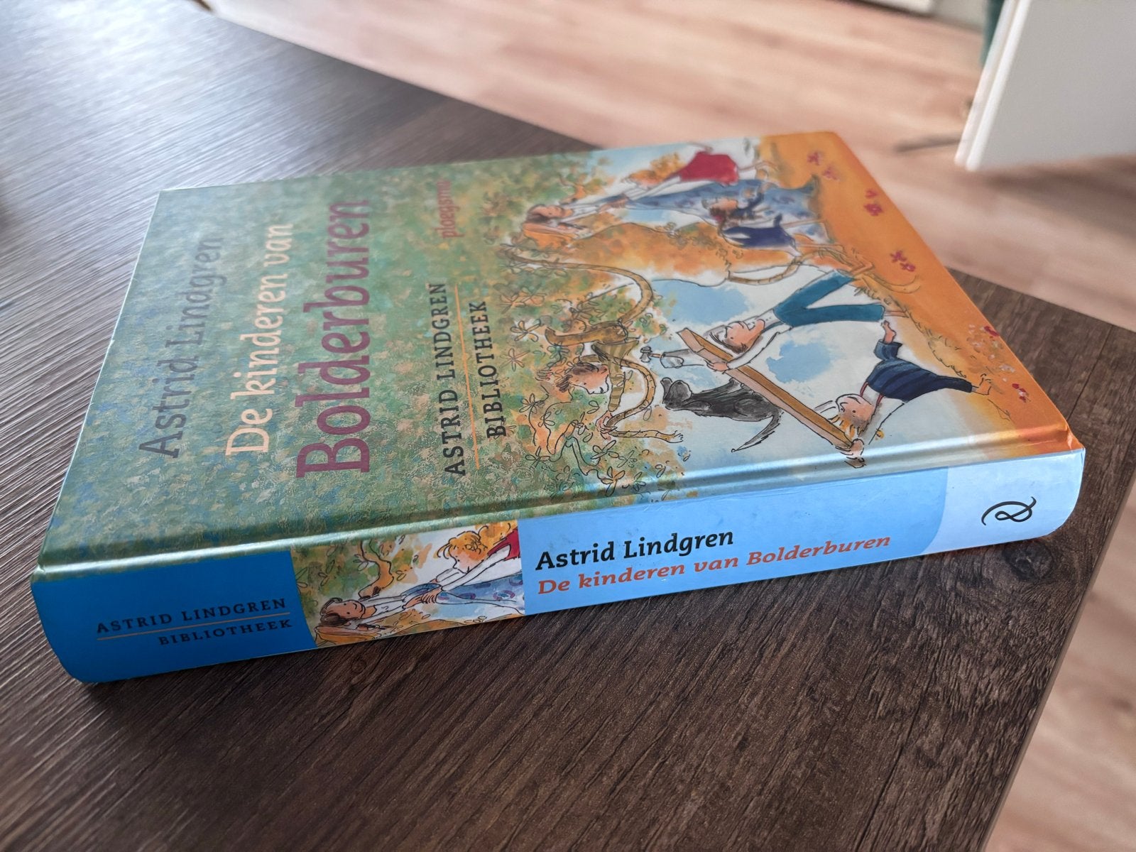 Astrid Lindgren - De kinderen van Bolderburen, Ophalen of Verzenden, Zo goed als nieuw, Fictie algemeen