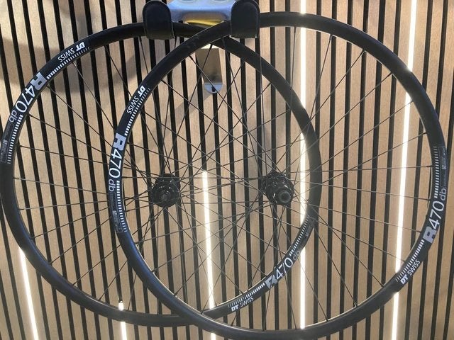 DT Swiss R470 wielen, Ophalen, Zo goed als nieuw, Gravelbike, Wiel