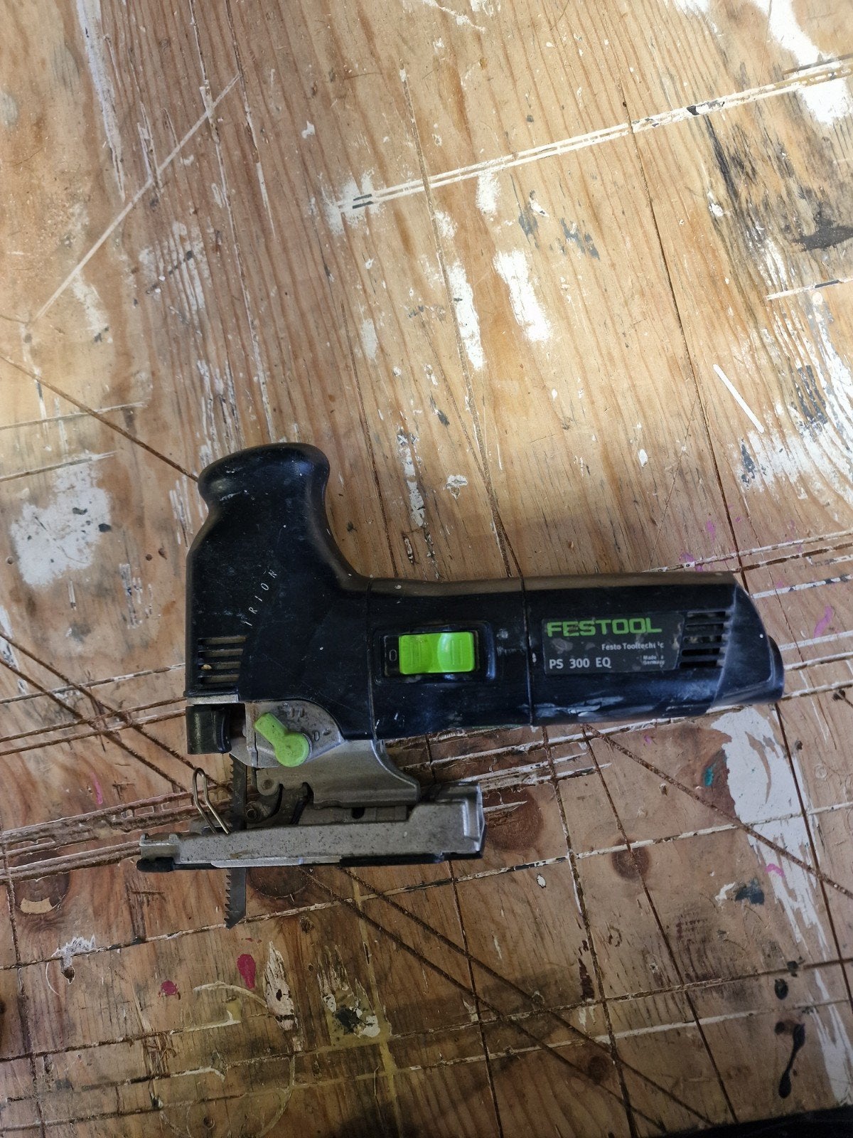 Festool decoupeerzaag, Ophalen