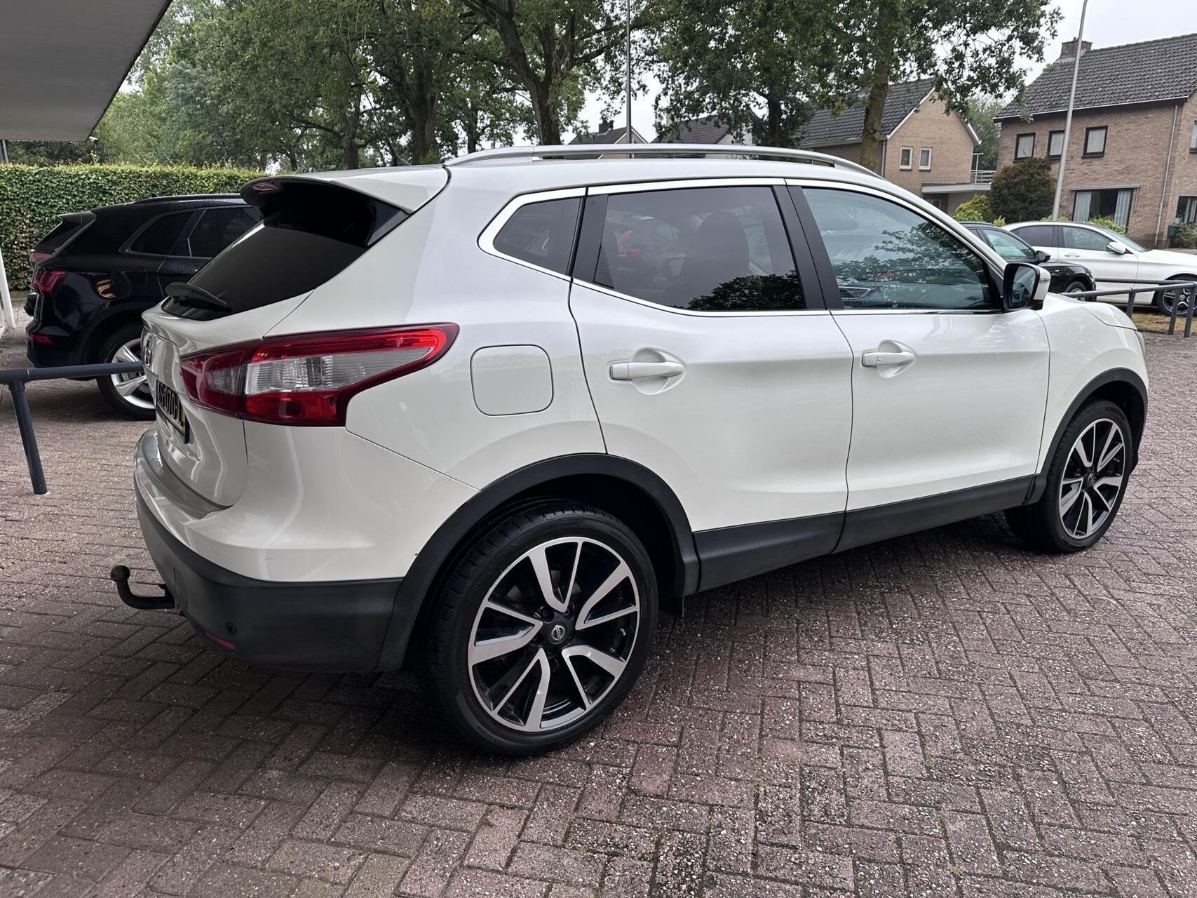 Nissan Qashqai 1.6 Connect Edition NAP! 360 Camera, Navi, LM, 1618 cc, Gebruikt, Euro 6, 4 cilinders