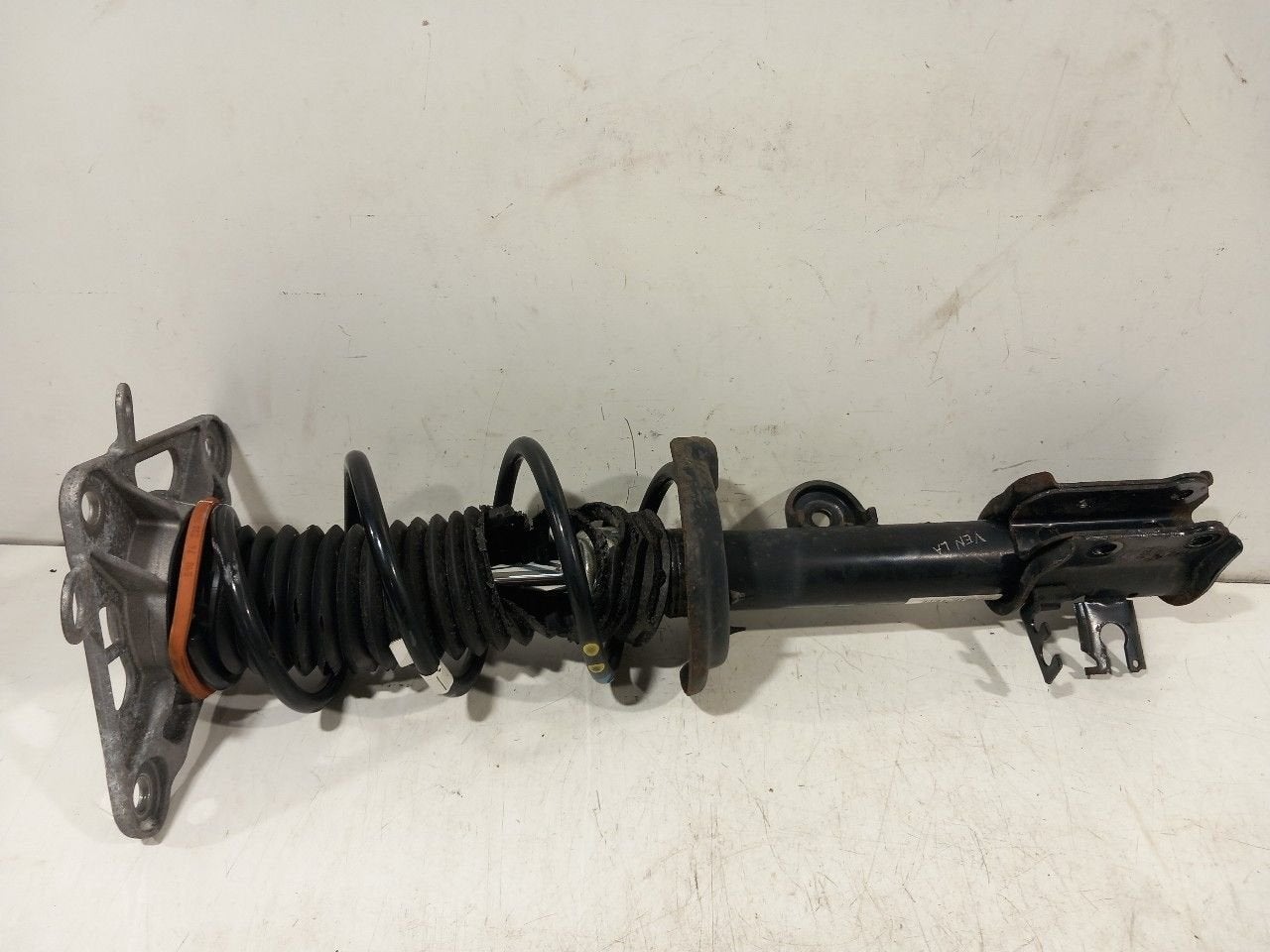 Veerpoot links achter Jeep Renegade, Jeep, Onderdelen@venauto.nl, Van der Ven Autorecycling B.V., Gebruikt
