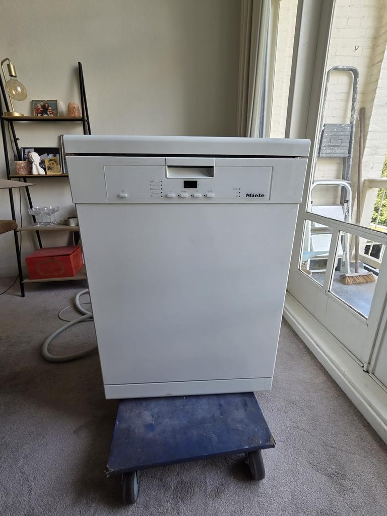 Miele G4210 SC vaatwasser - weinig gebruikt - goede staat, Ophalen, 60 cm of meer, Zo goed als nieuw, Vrijstaand