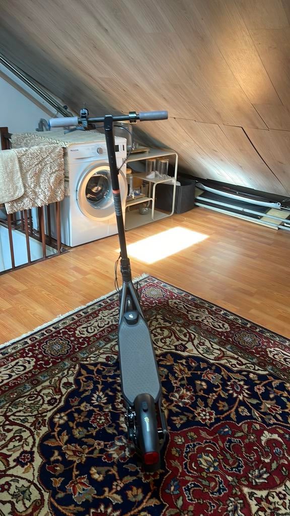 Ninebot f25e II, Fietsen en Brommers, Steps, Ophalen, Zo goed als nieuw, Elektrische step (E-scooter)