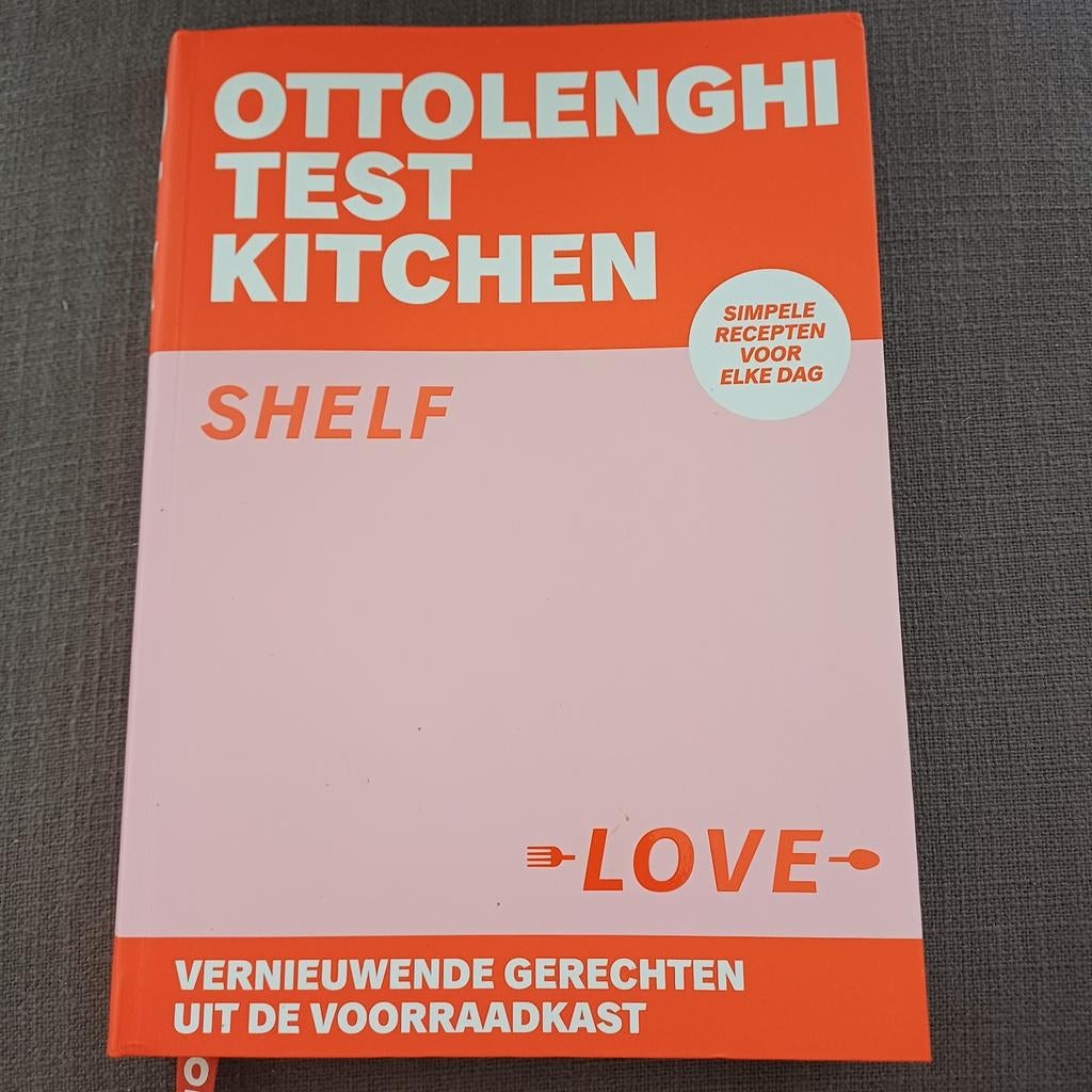 Yotam Ottolenghi - Ottolenghi Test Kitchen - Shelf Love, Ophalen of Verzenden, Zo goed als nieuw, Yotam Ottolenghi; Noor Murad