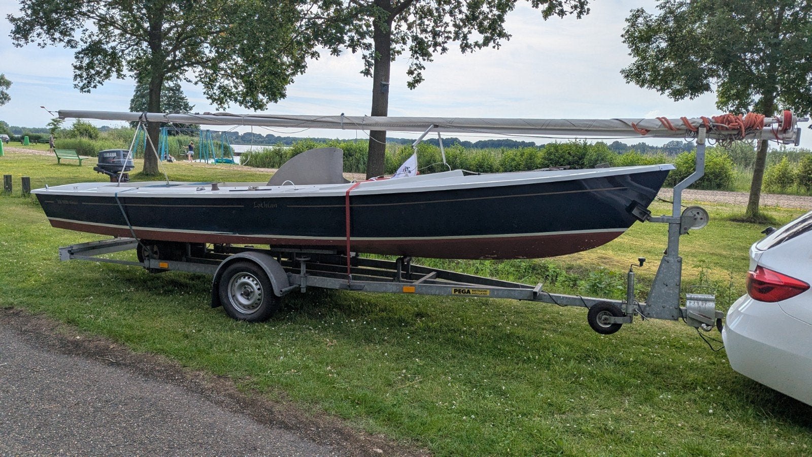 Mooie Volksboot 600,  rolfok, Yamaha motor en Pega trailer, Watersport en Boten, Ophalen, Overige merken, Gebruikt, Open zeilboot