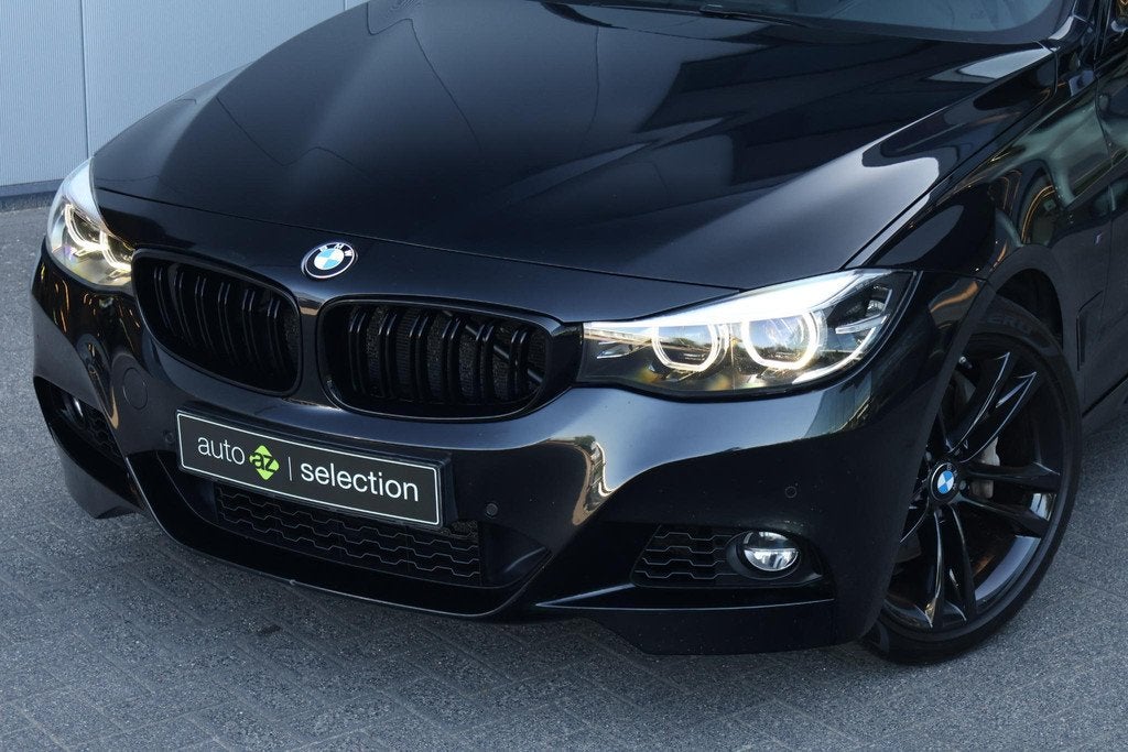 BMW 3-serie Gran Turismo 340i High Executive M-Sport / Panor, Auto's, BMW, Automaat, Gebruikt, Automatische klimaatregeling, Zwart