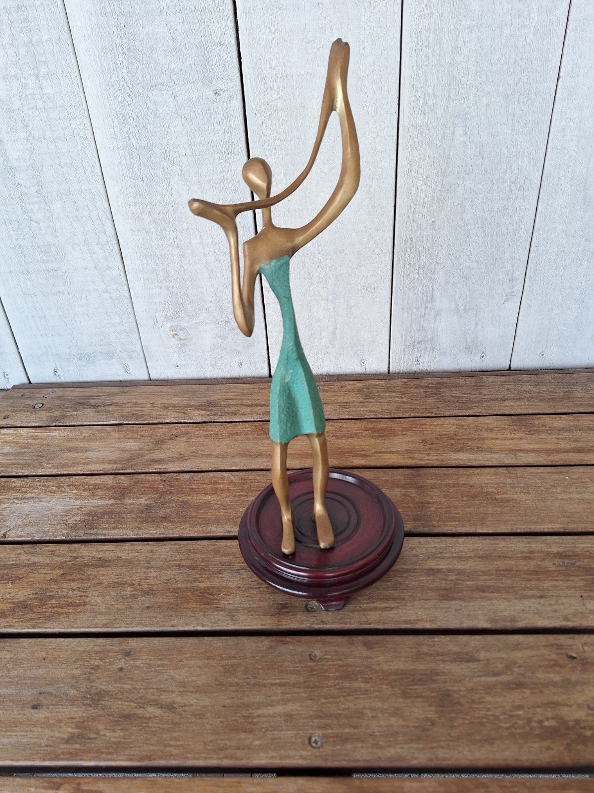 Abstract bronzen beeld van dansende vrouw, Gepatineerd, Ophalen of Verzenden, Brons, 20 - 50 cm