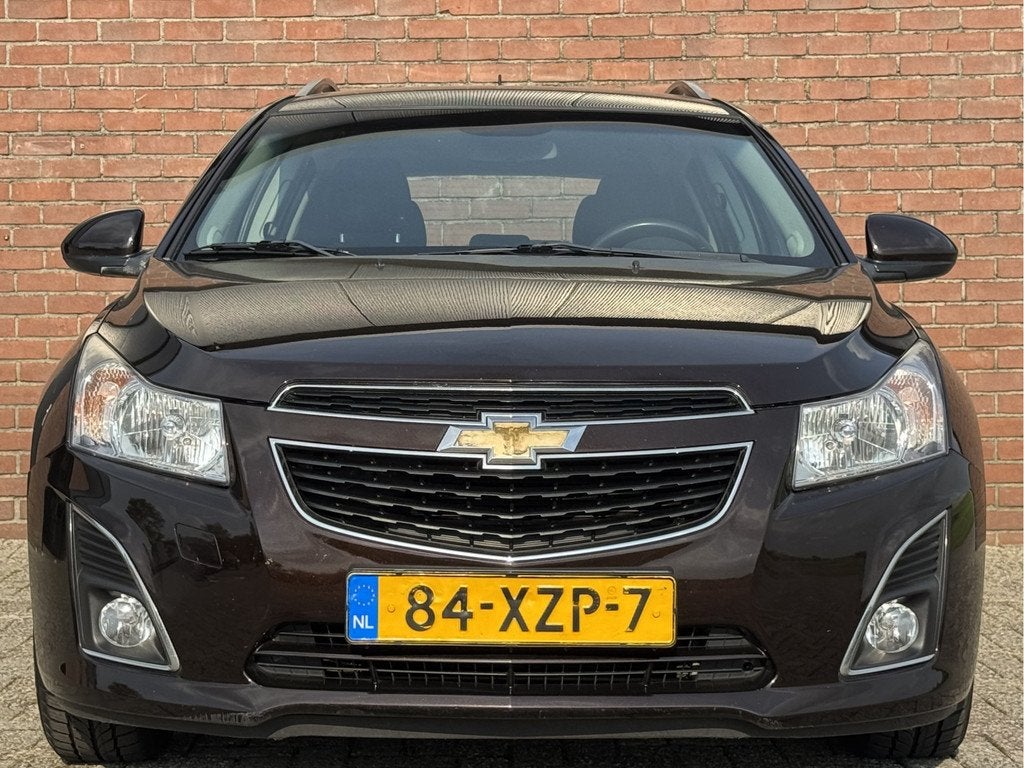 Chevrolet Cruze Station Wagon 1.4T LTZ | NL-AUTO! | NAVI!, Voorwielaandrijving, Euro 5, Gebruikt, Zwart