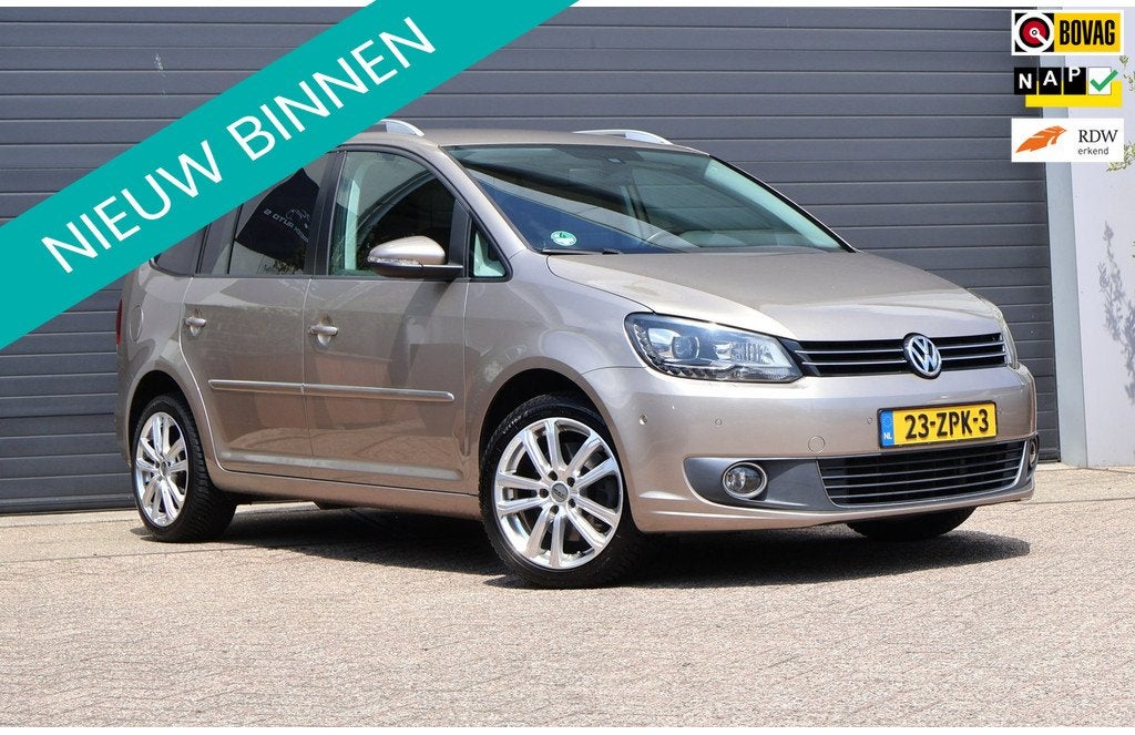 Volkswagen Touran 1.4 TSI Highline Leder/PDC/Luxe/Navi/Cruis, Auto's, Volkswagen, Euro 5, 15 km/l, Gebruikt, Zwart