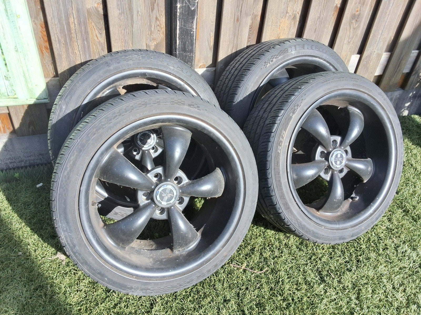 Ford Mustang velgen met banden 18 inch, Auto-onderdelen, Ophalen, 18 inch, Band(en), Personenwagen