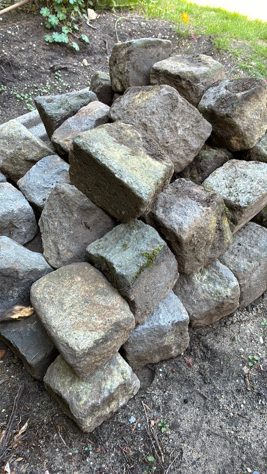 50 natuurkeien / kinderkoppen, Ophalen, Gebruikt, Graniet