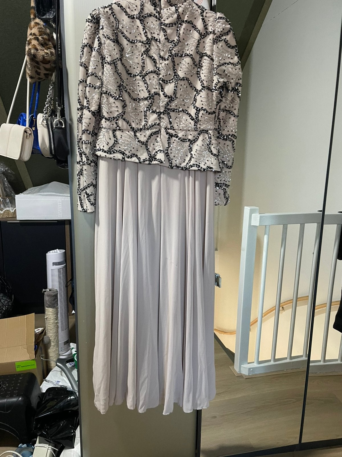 mooie Avondjurk 1x gedragen maat 44 valt klein, Kleding | Dames, Ophalen, Galajurk, Blauw, Maat 42/44 (L)