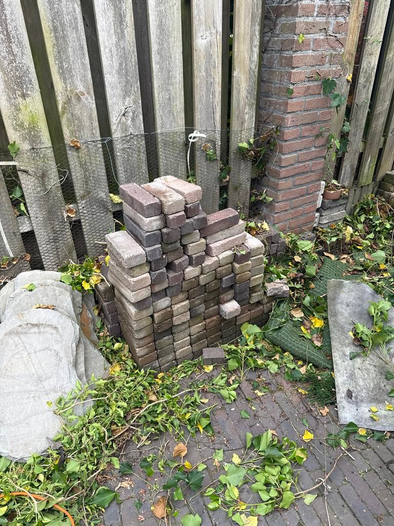 Gebruikte betonnen klinkers voor tuin of oprit, Ophalen, Gebruikt, Klinkers, Minder dan 5 m²